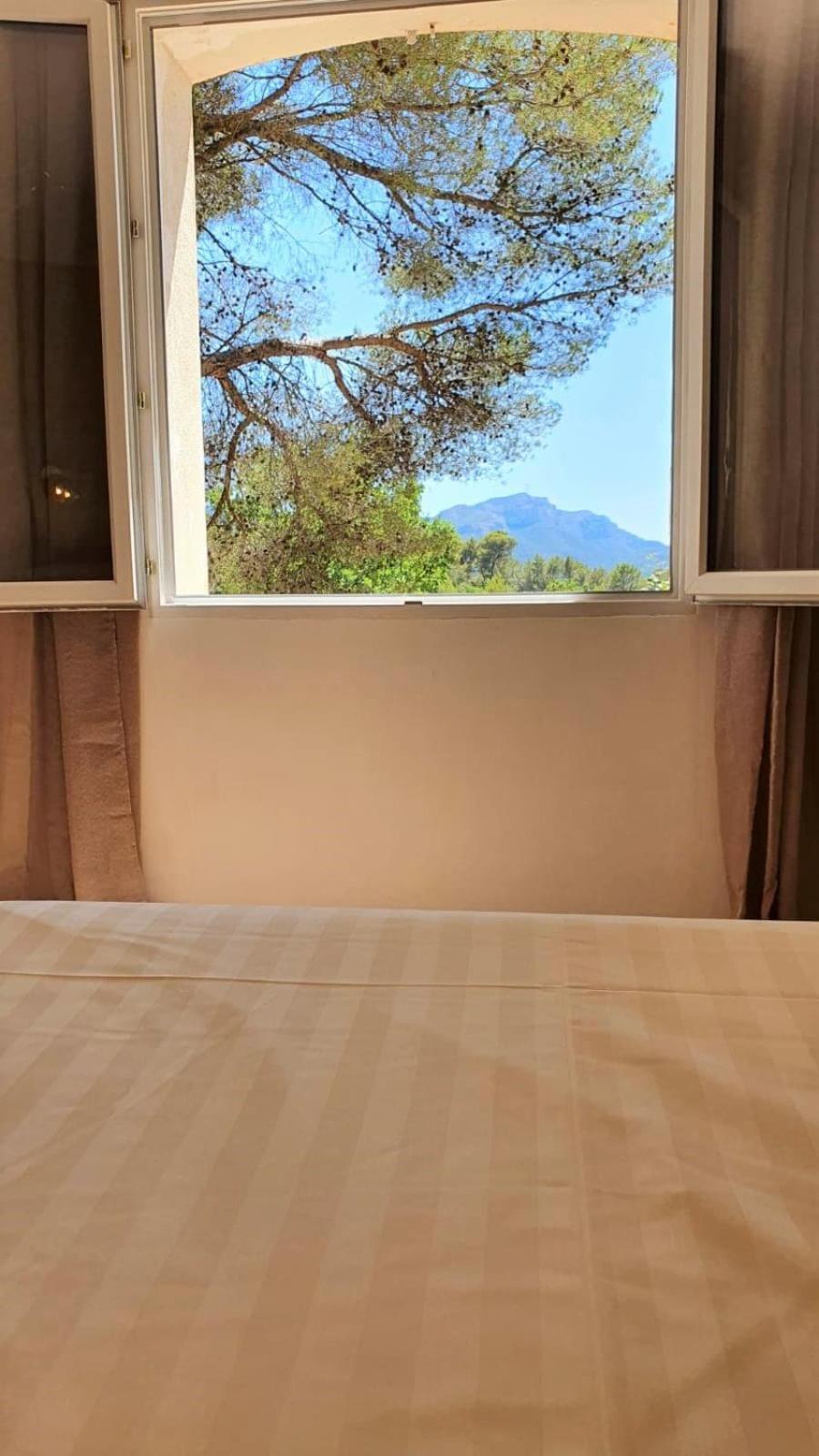 Villa Cigalons En Pleine Pinede Avec Piscine Chauffee De Mai A Septembre Auriol Екстер'єр фото